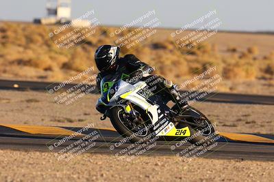 media/Nov-17-2024-CVMA (Sun) [[1fec520723]]/Race 17-Amateur Supersport Middleweight/